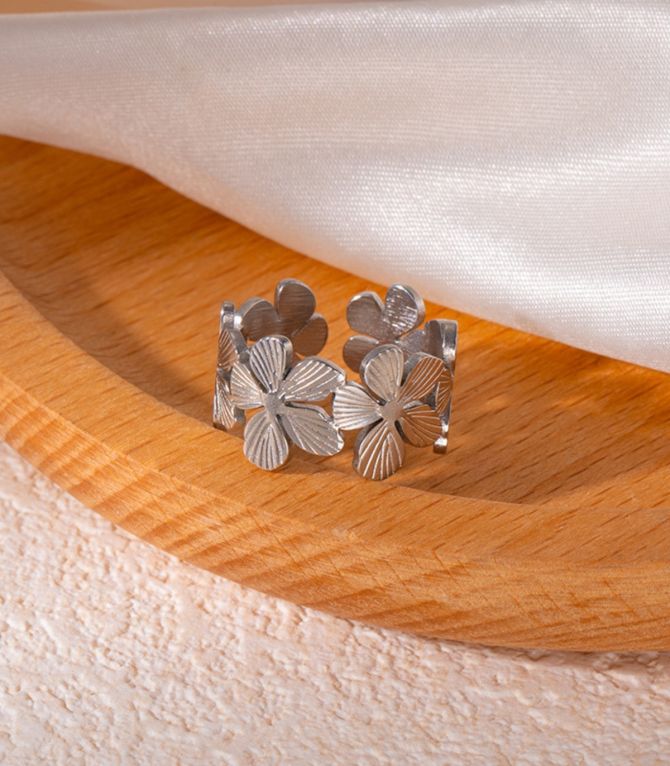 Anillo plata flores