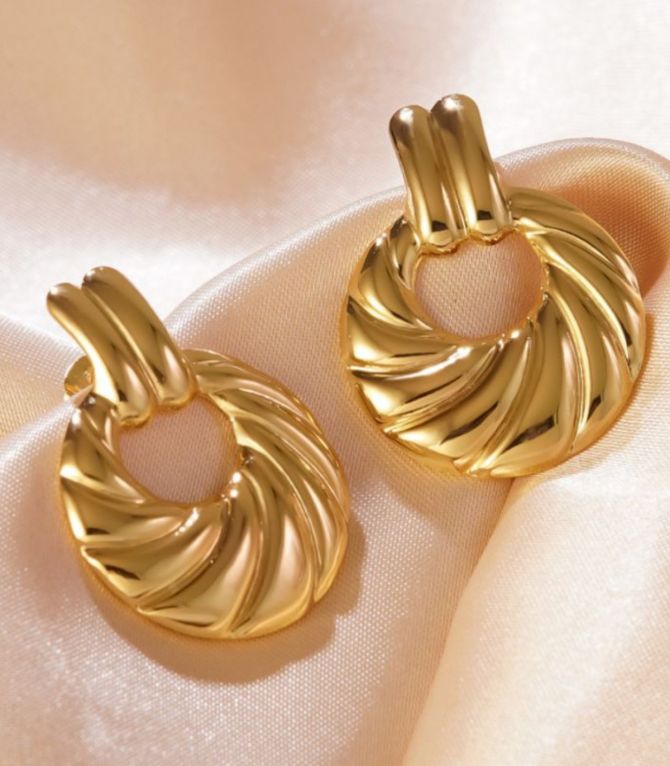 Aretes irregular round