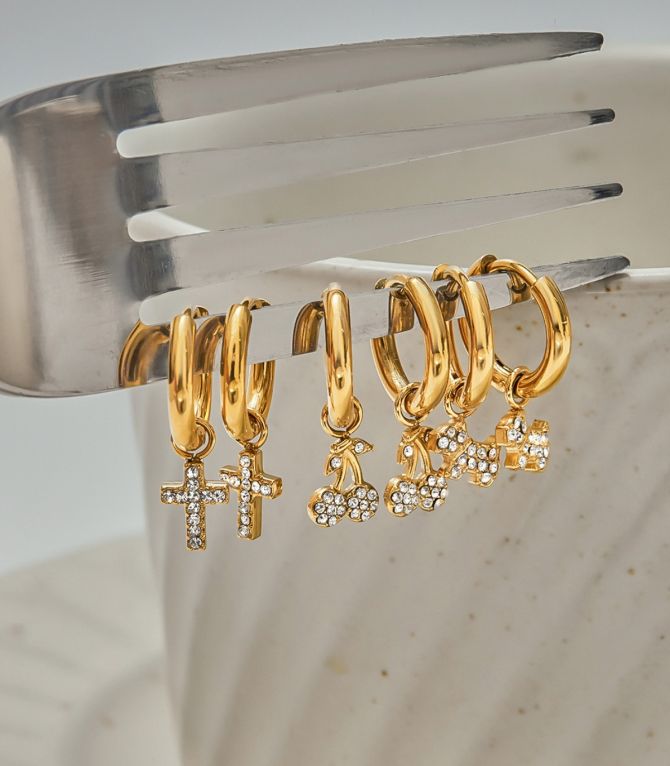 Aretes diamond cross