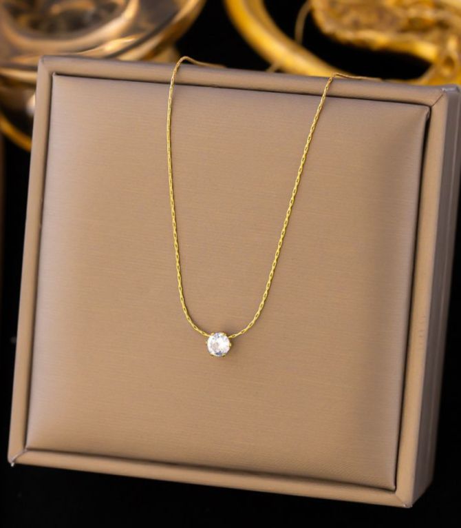 Collar gold dimond