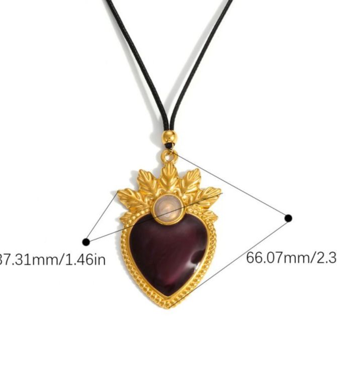 Collar gold heart