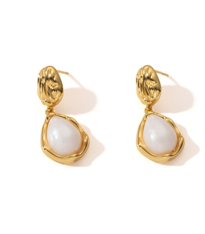 Aretes white teardrop