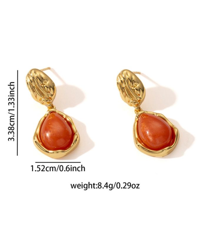 Aretes white teardrop