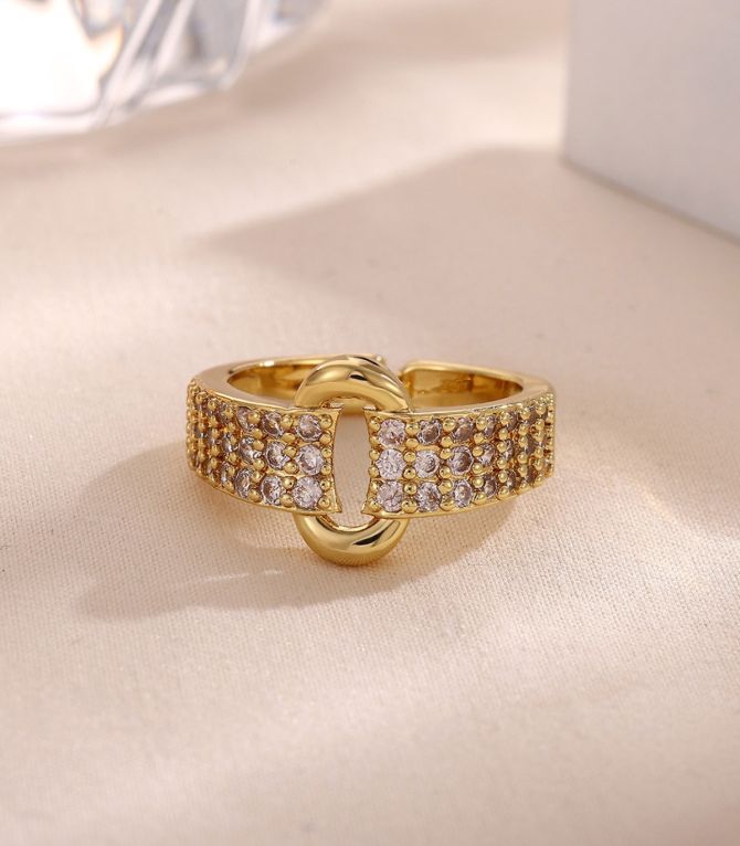 Anillo oval con zirconias 5