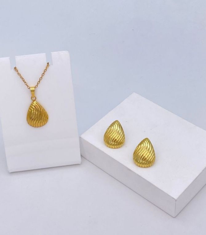 Collar y aretes set teardrop