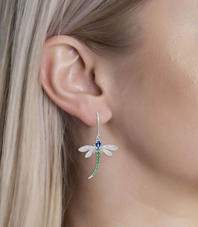Aretes diamond dragonfly
