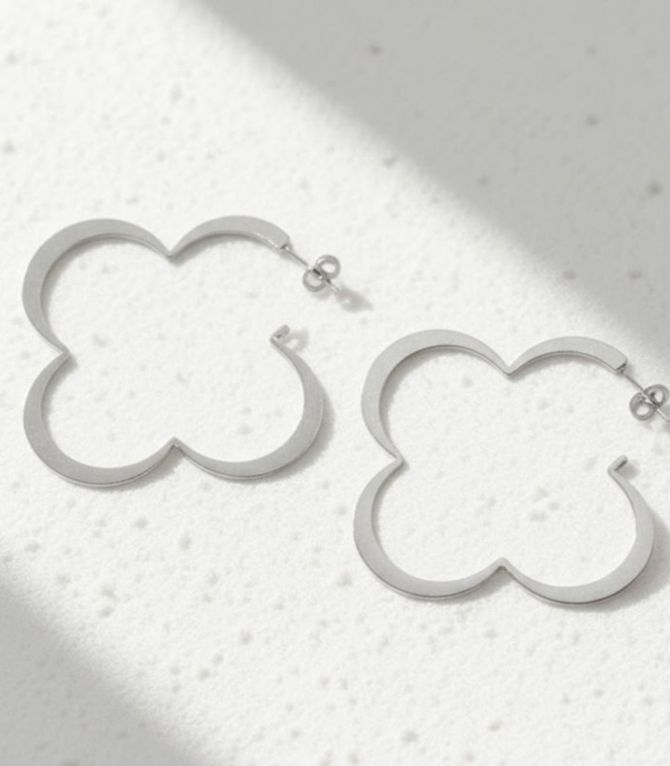 Aretes silver fourleaf clover