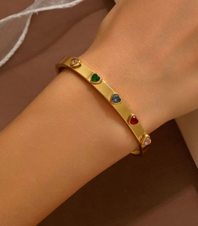 Brazalete corazones colores