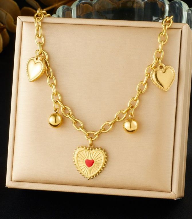 Collar corazones