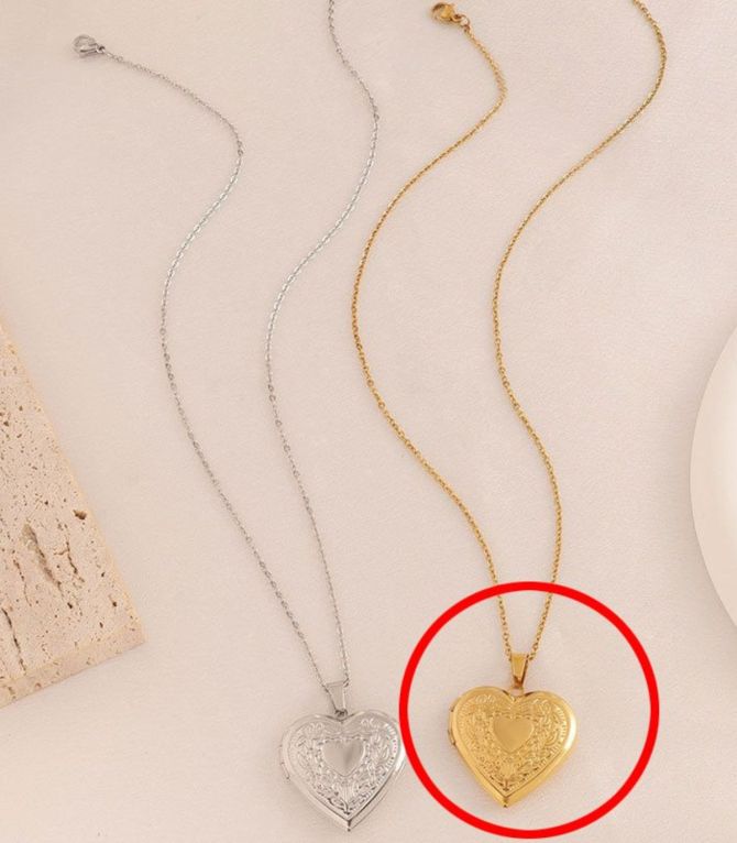 Collar dorado porta retrato