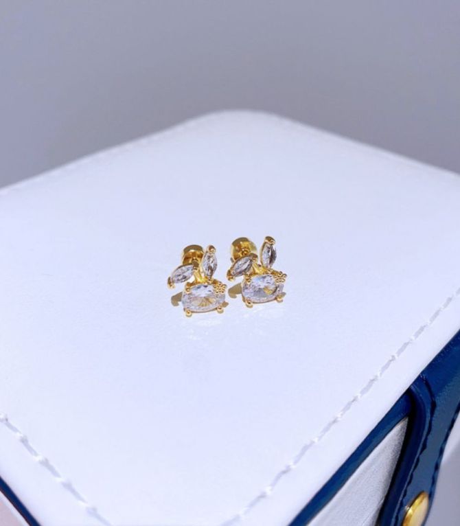 Aretes gold curved diamond
