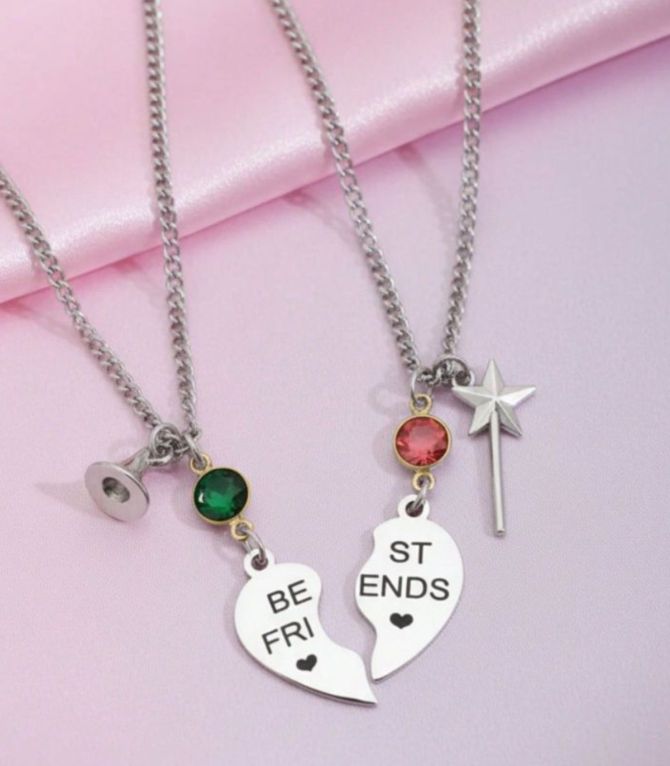 Par de collares de amistad