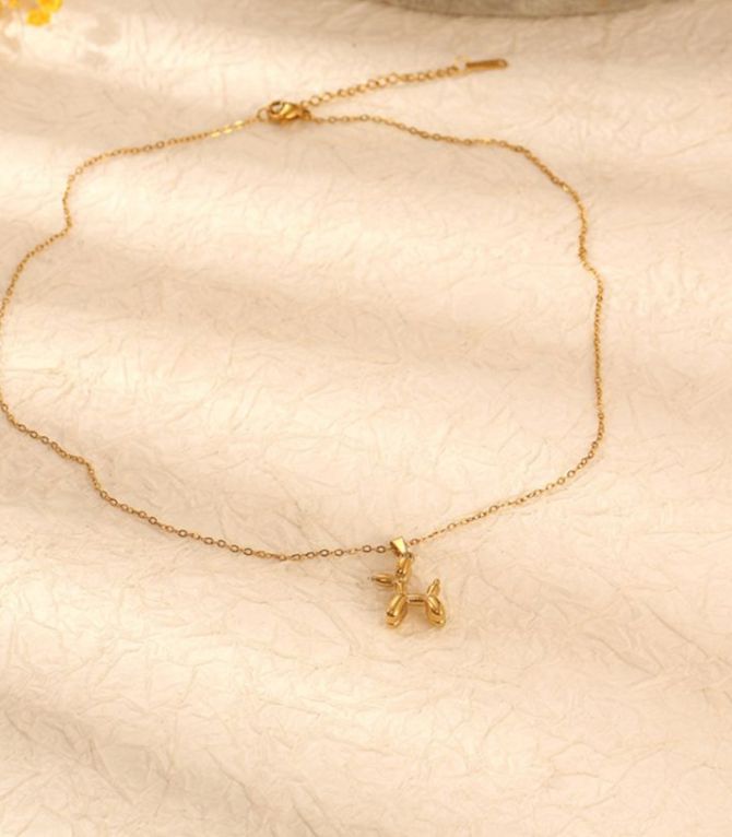 Collar gold balloon dog