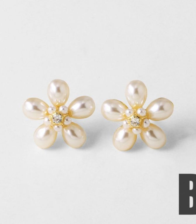 Aretes pearl flower