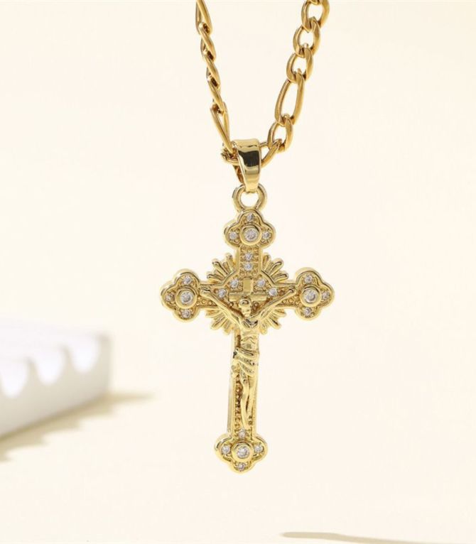 Collar diamond cross