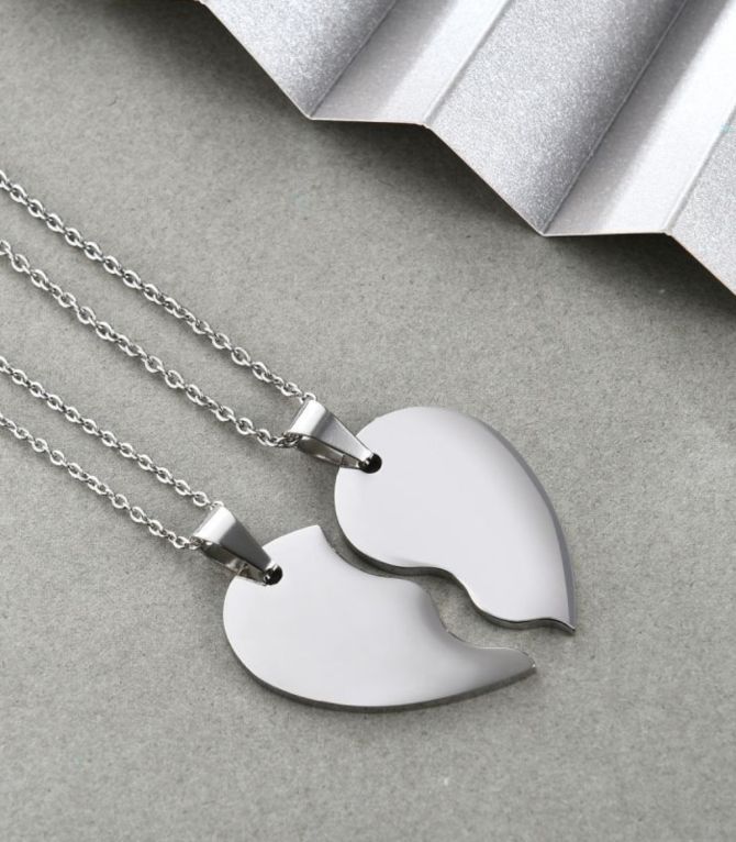 Collar doble corazón partido