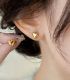 Aretes mini corazón dorado