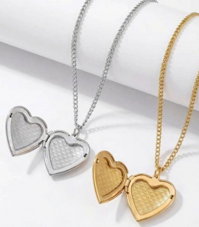 Collar relicario corazón dorado