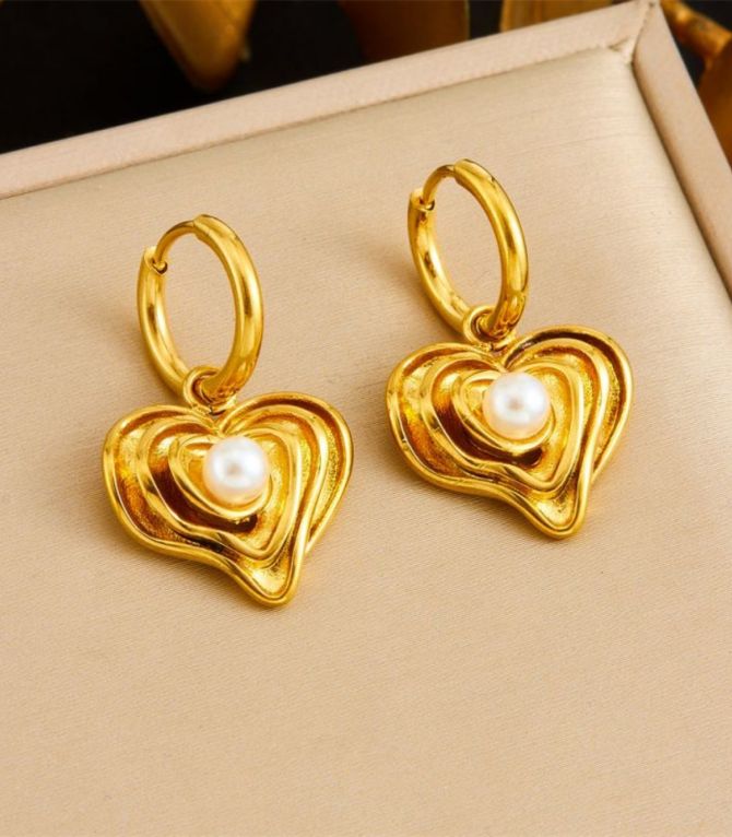 Aretes corazón con perla