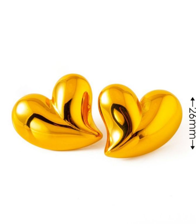 Aretes corazón dorado