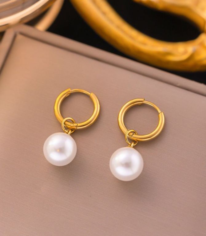 Aretes pearl hoop