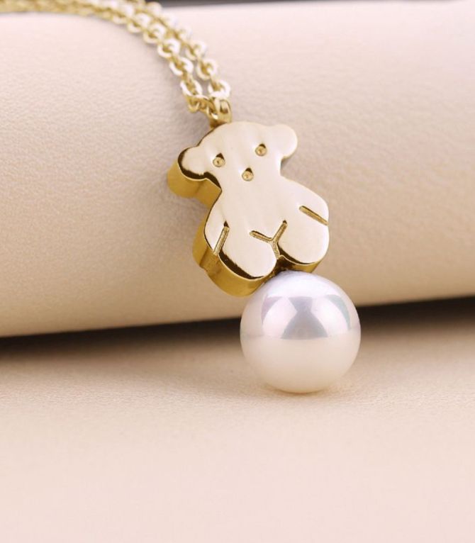 Collar gold pearl bear