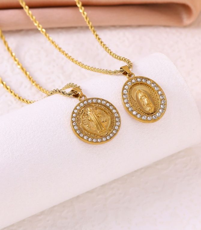 Collar oval virgen con zirconias