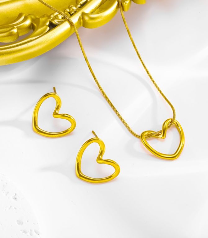 Collar y aretes set dorado