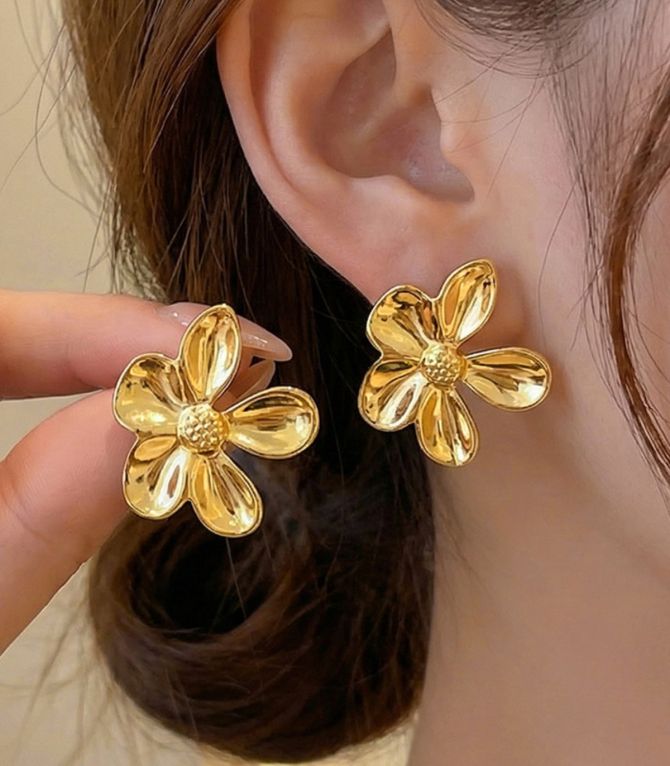 Aretes flower