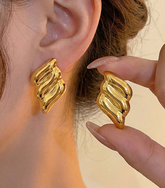 Aretes dorados