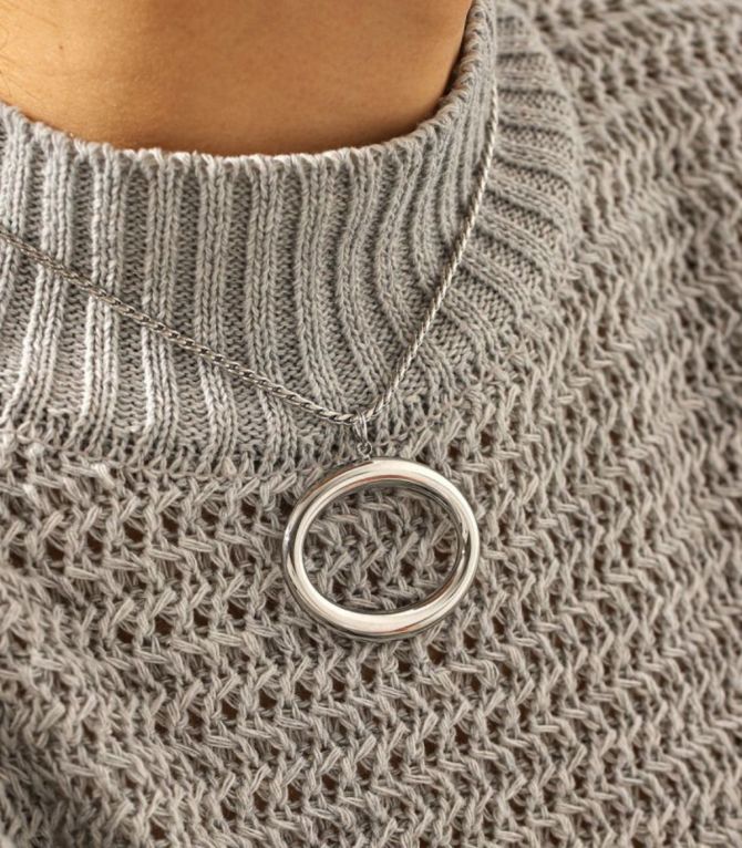 Collar silver openwork oval