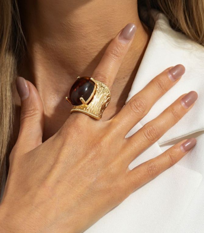 Anillo amber resin oval