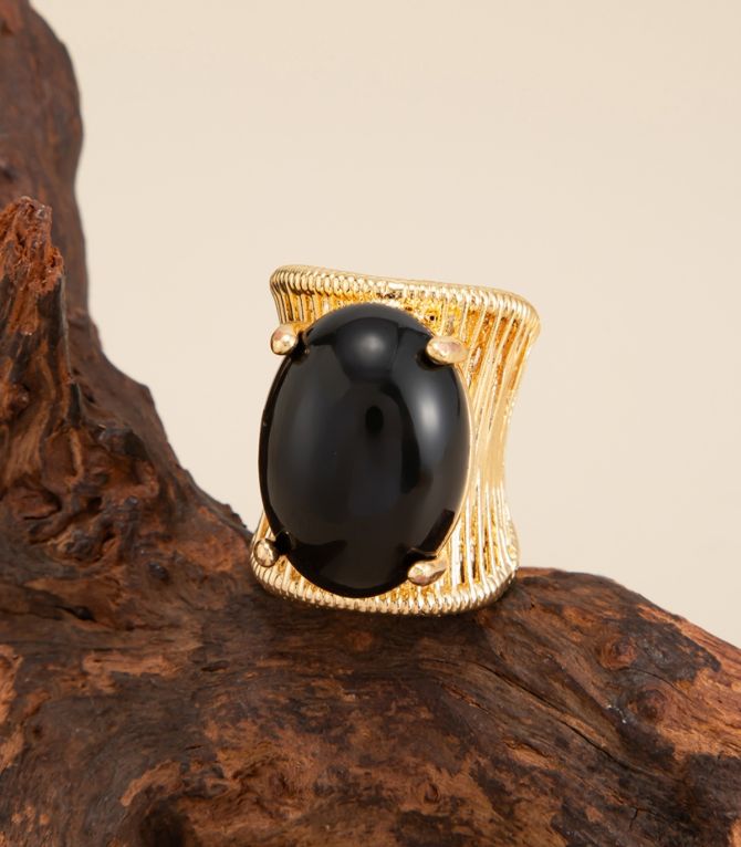 Anillo black resin oval