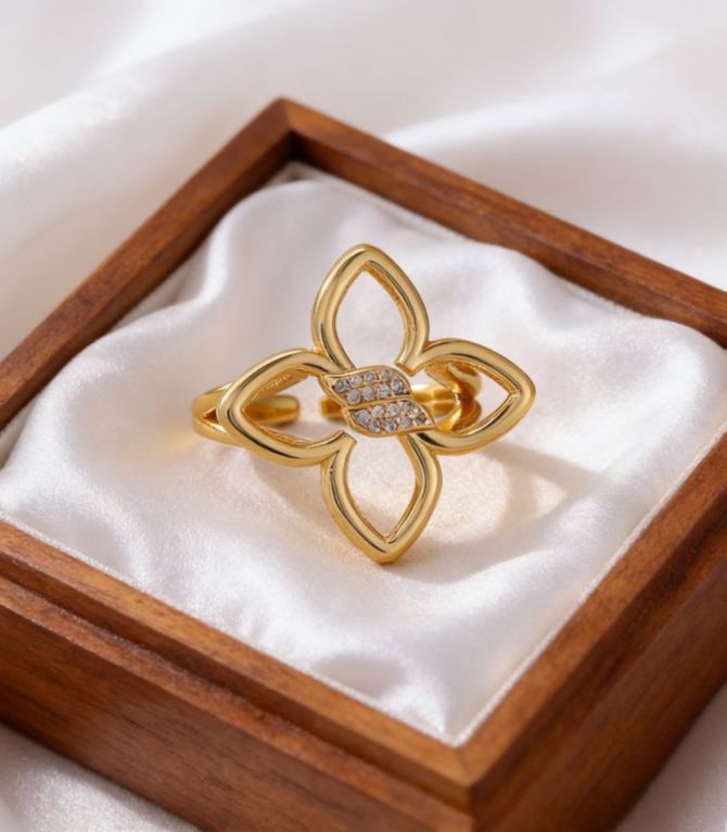 Anillo diamond clover