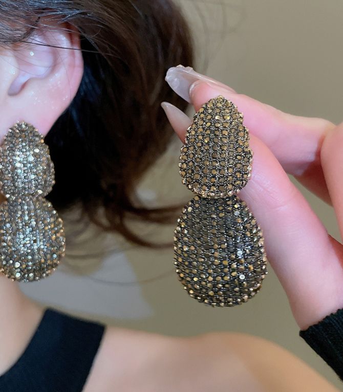 Aretes dorados irregular shaped