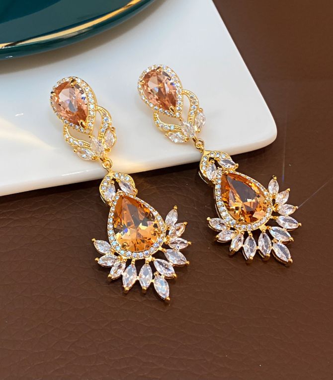 Aretes diamond gold orange