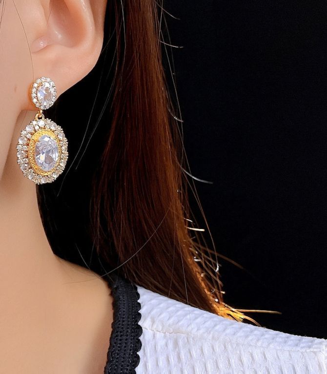 Aretes diamond gold white oval
