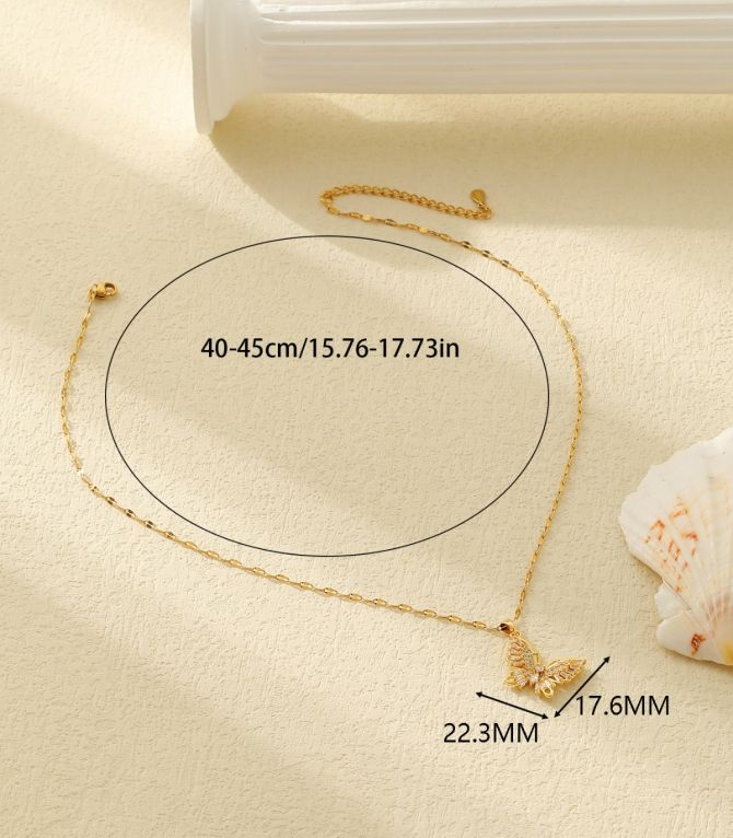 Collar diamond white butterfly