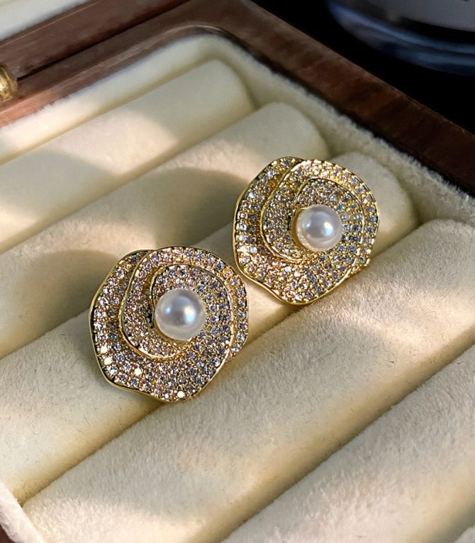 Aretes gold zirconium pearl flower