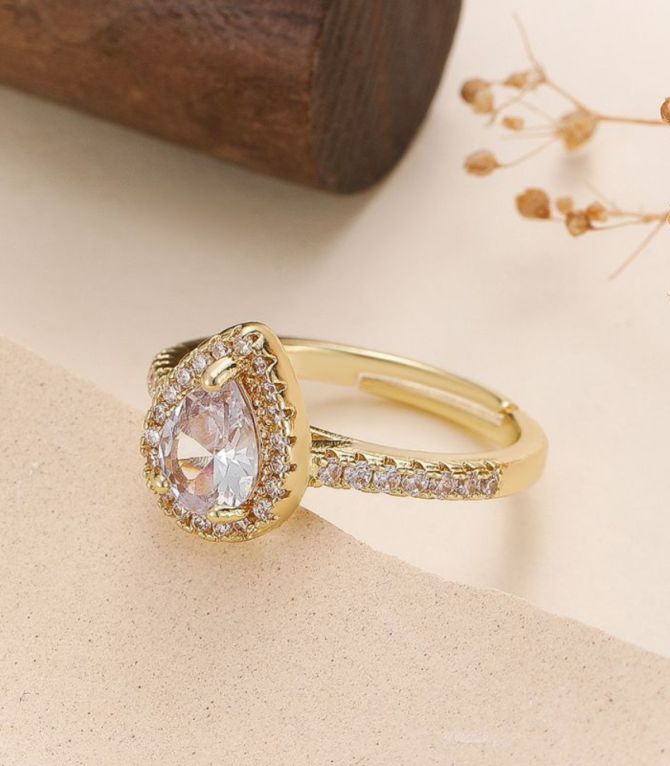 Anillo gold diamond teardrop