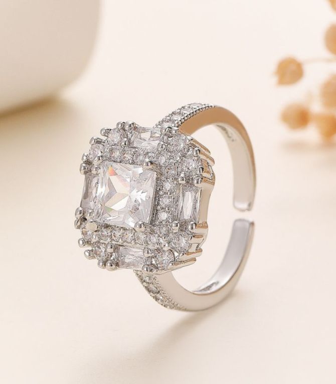 Anillo silver diamond square white