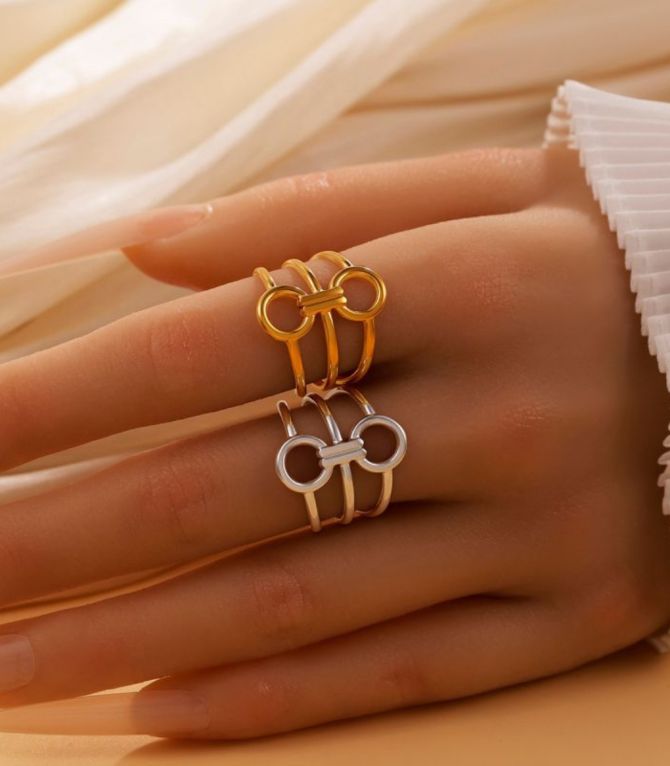 Anillo gold hollowed out