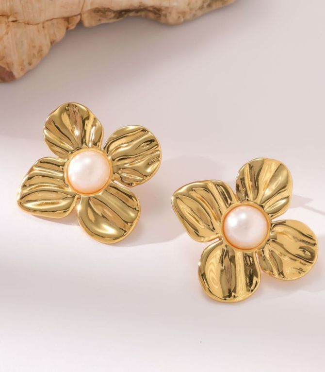 Aretes flor con perla