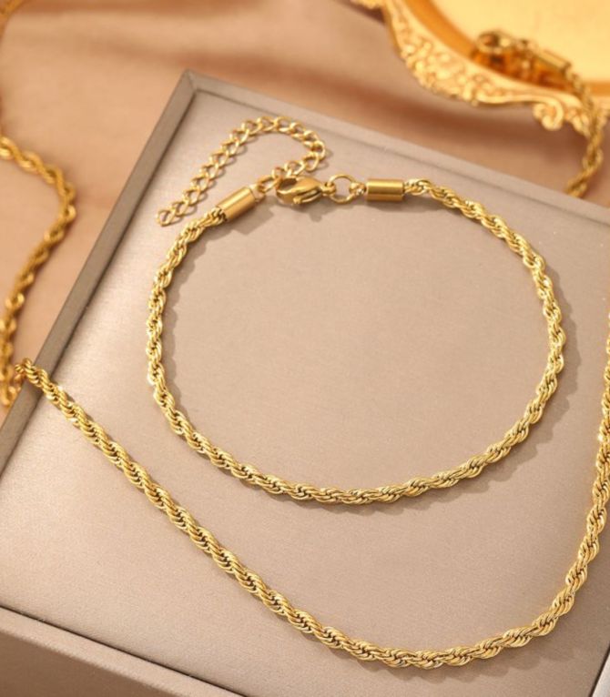 Collar y brazalete twist set dorado