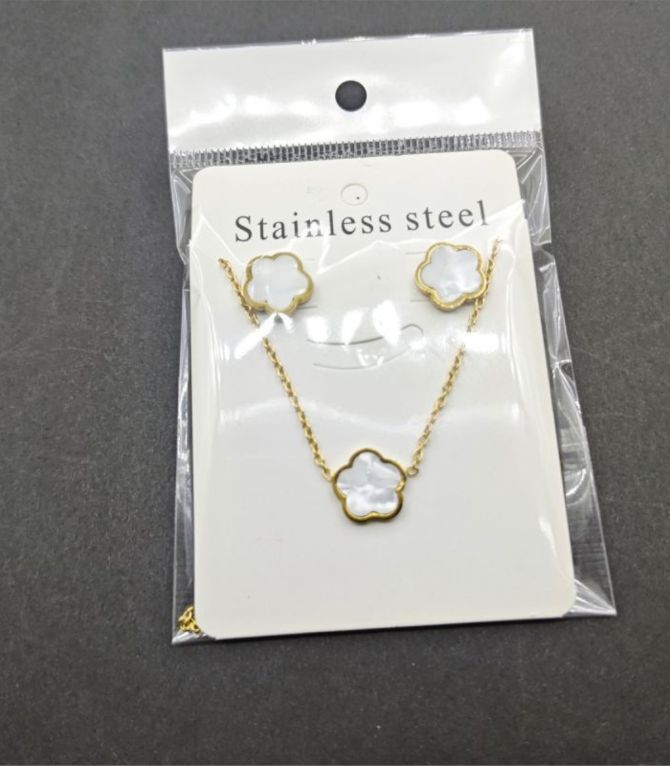 Collar set flower white