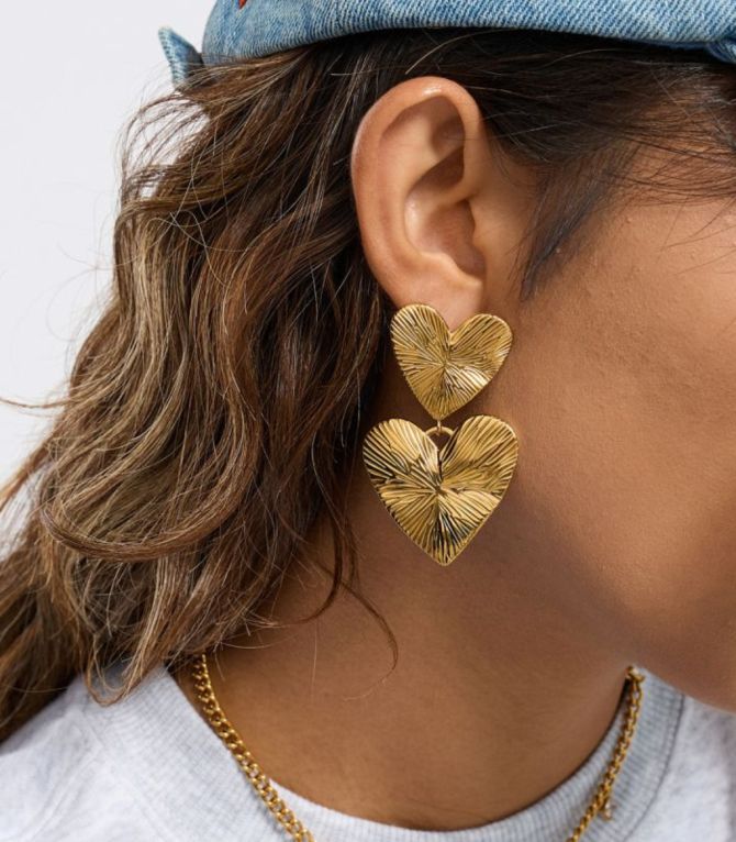 Aretes corazón doble