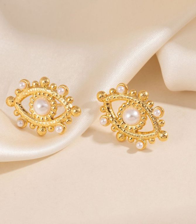 Aretes eye pearl
